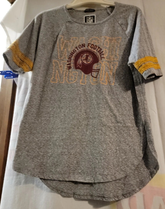 Washington Redskins Womens Shirt NFL Team Apparel Size Large Longer Length