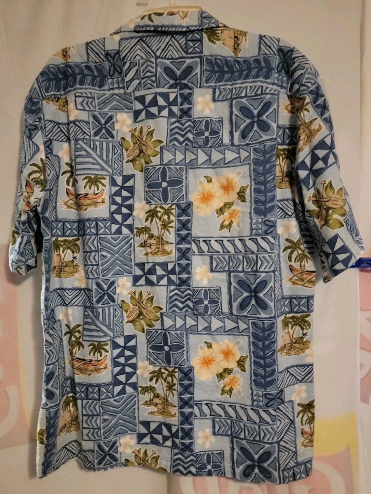 Hilo Hattie Hawaiian Aloha Shirt Flower Made in Hawaii Hibiscus Size Medium