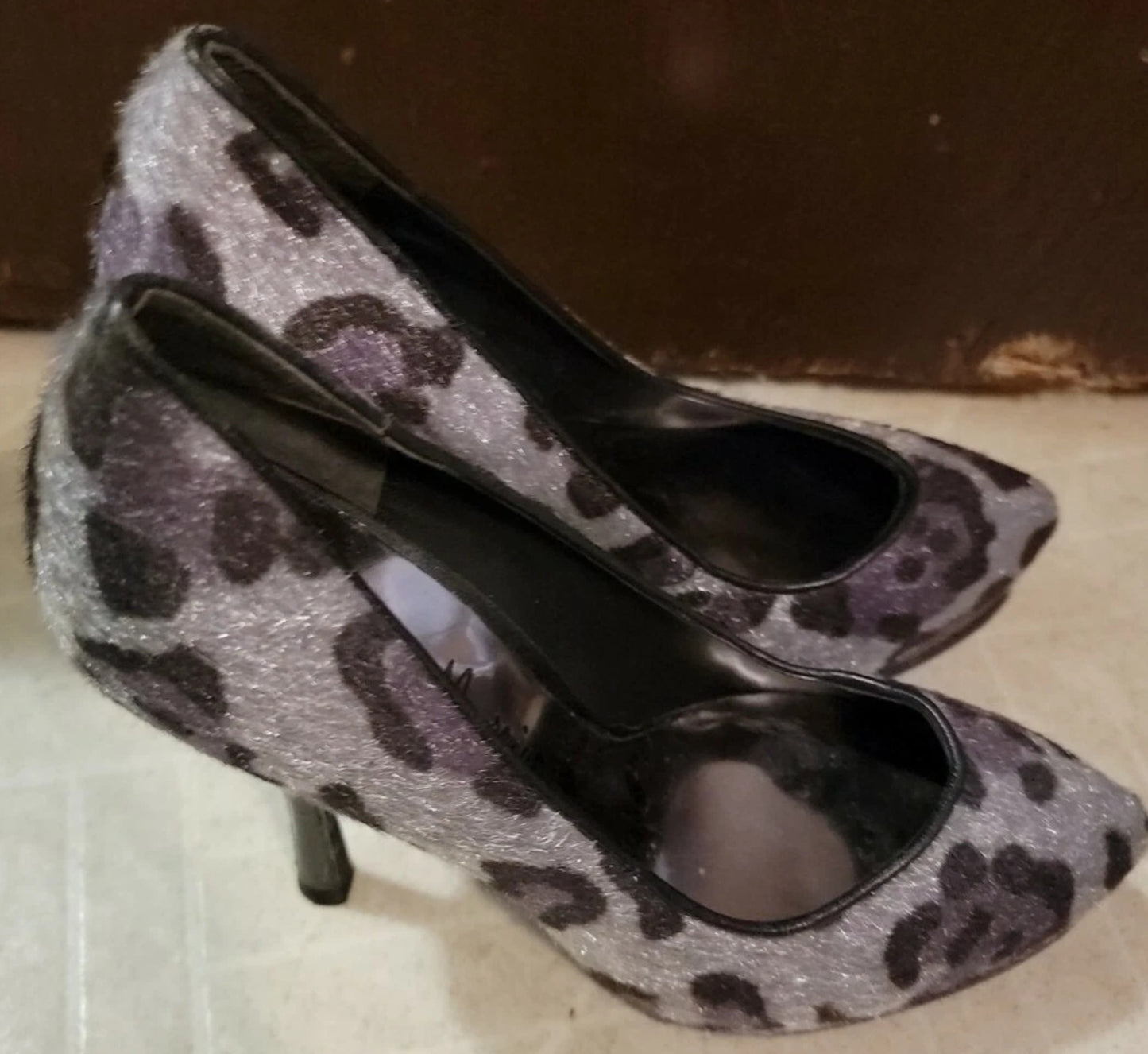 Guess by Marciano Leopard Print Round Toe Stilettos Size 6M