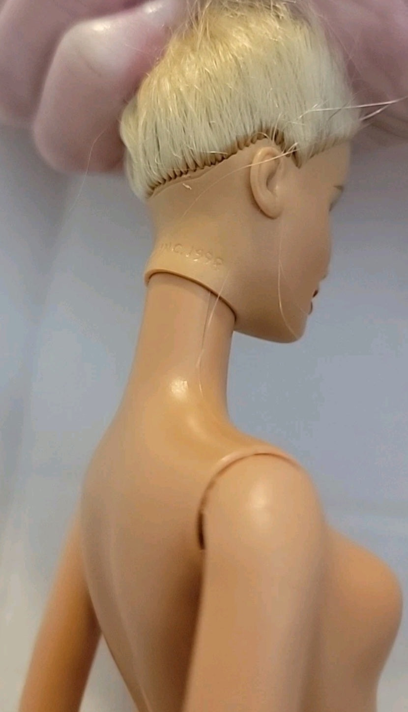Vintage 1999 Mattel Blonde Hair Brown Eyes Barbie Doll