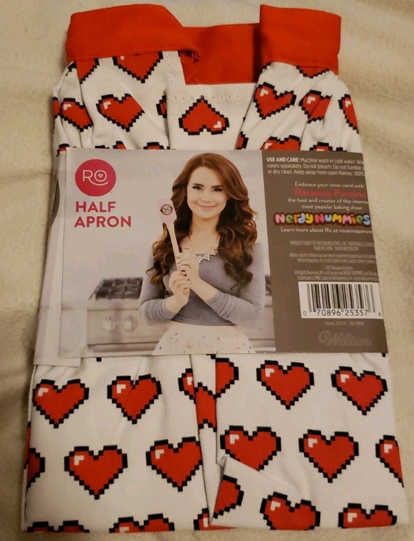 ROSANNA PANSINO by Wilton - Heart Print Waist Apron NWT