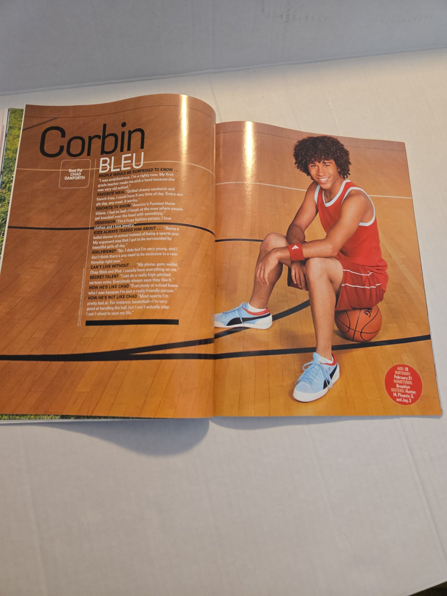 People Magazine Collectors High School Musical 2 Issue 2007 Y2K Vintage
