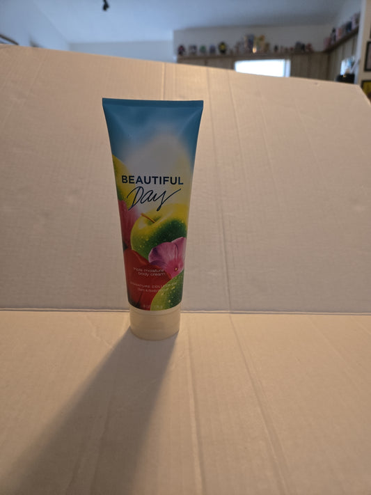Bath & Body Works Beautiful Day Triple Moisture Body Cream 8 Oz