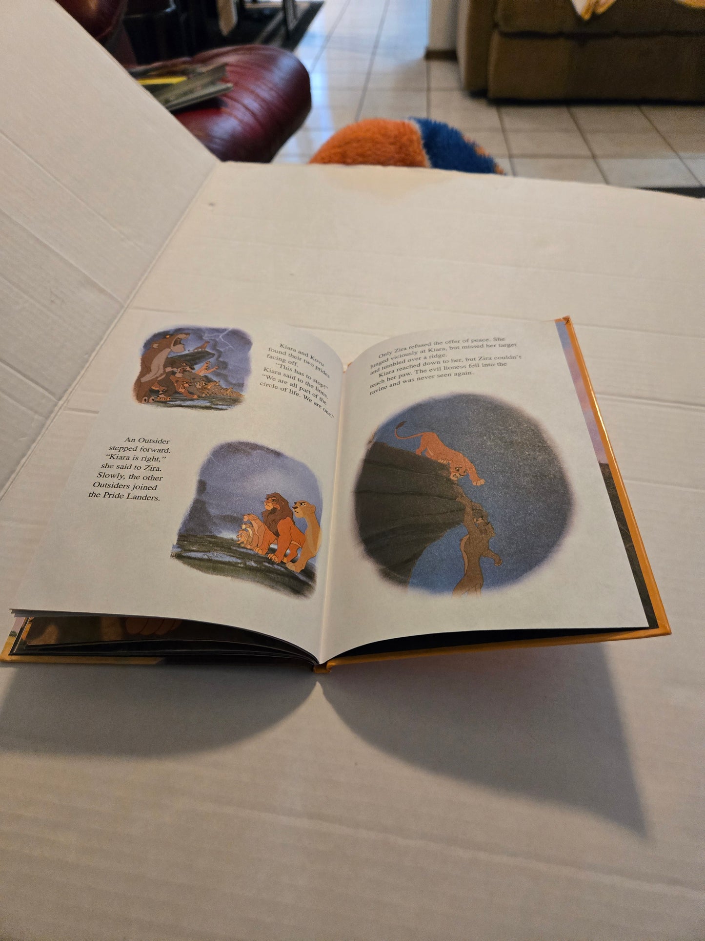 The Lion King II Simba's Pride Book