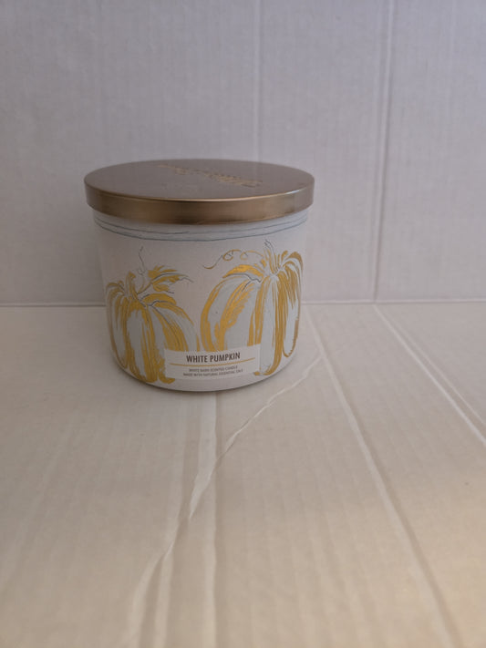 White Barn White Pumpkin 3 Wick Candle 14.5 oz