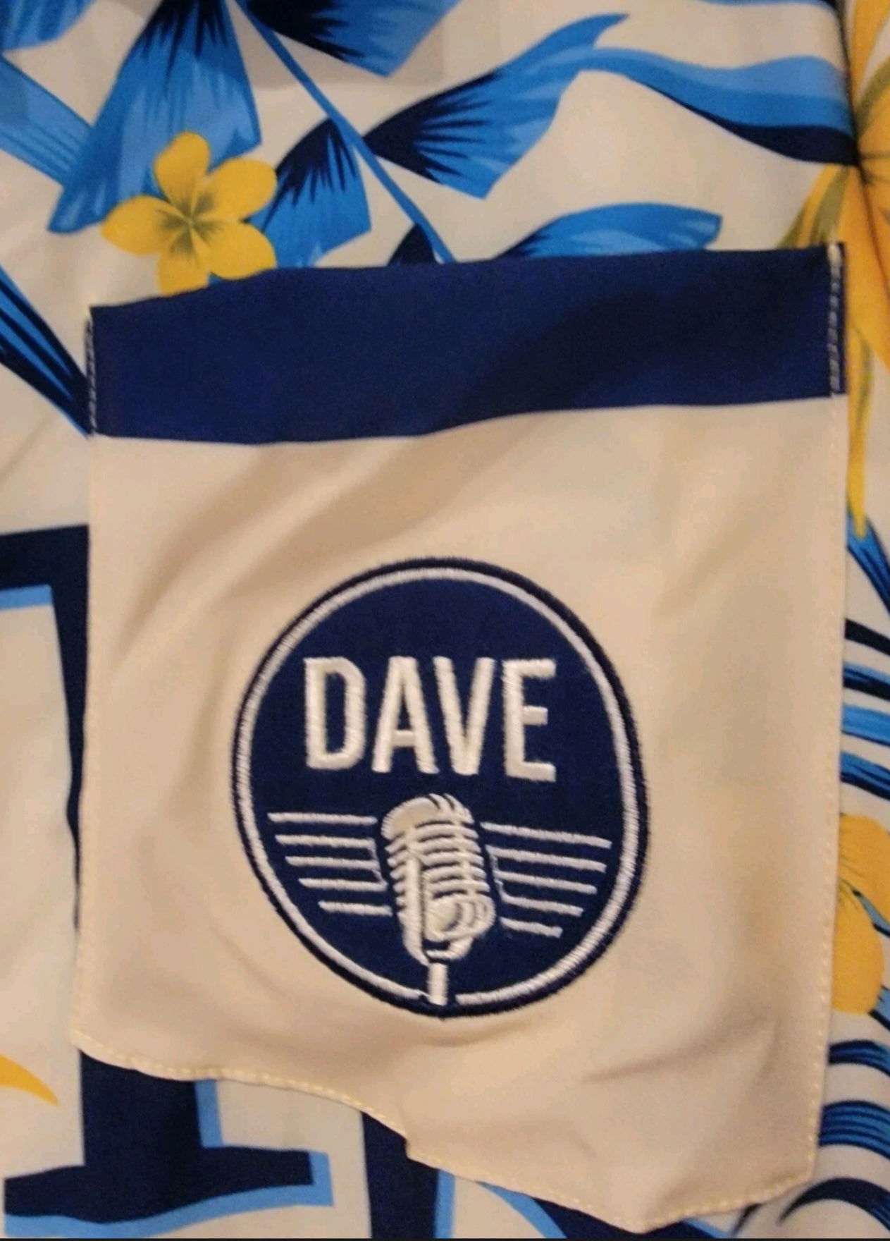 Tampa Bay Rays Hawaiian Unisex Dave Wills Microphone Button Down Shirt Size XL