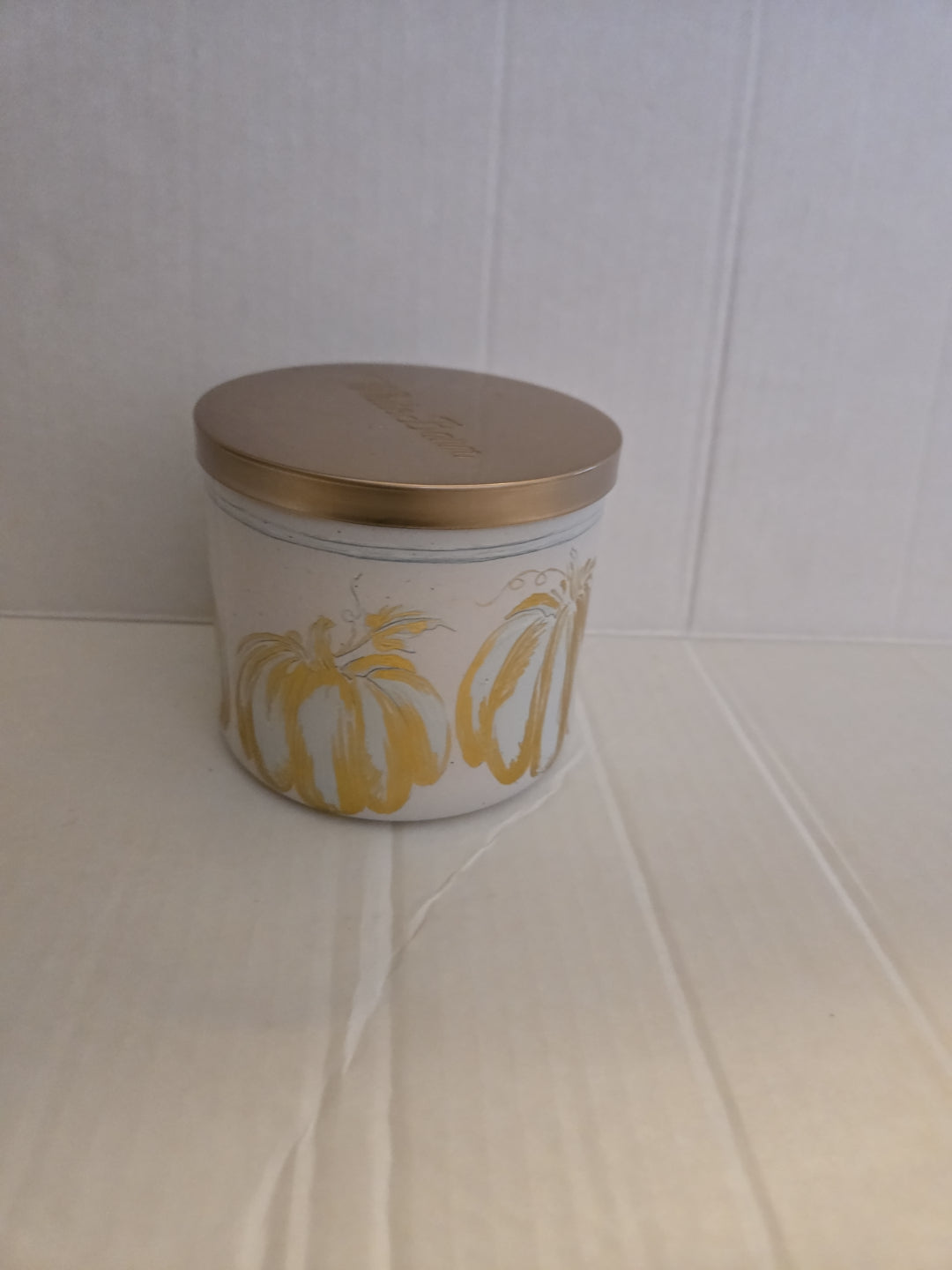 White Barn White Pumpkin 3 Wick Candle 14.5 oz