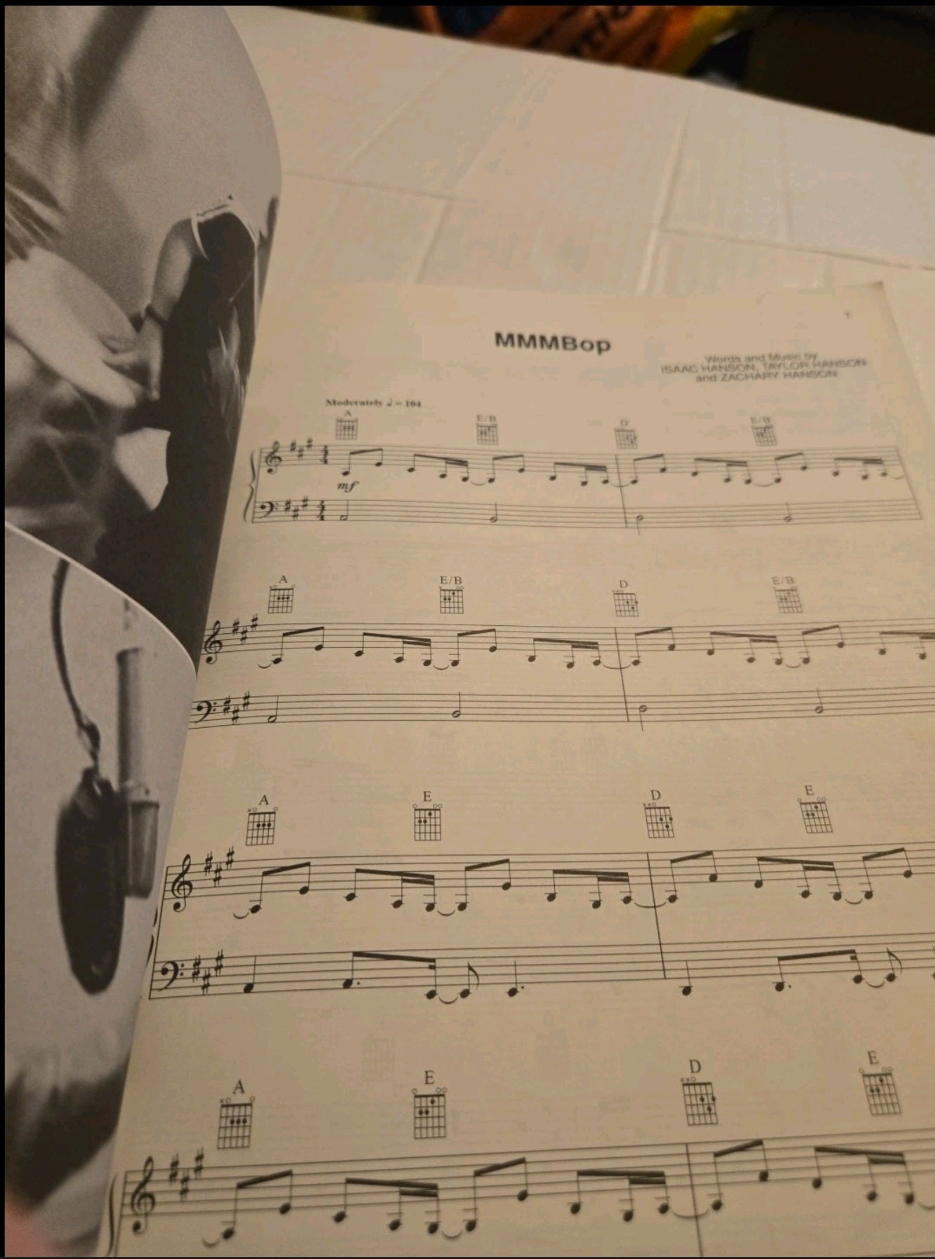 Hanson Middle Of Nowhere Guitar/Vocal/Chords Book- Missing Pullout Poster