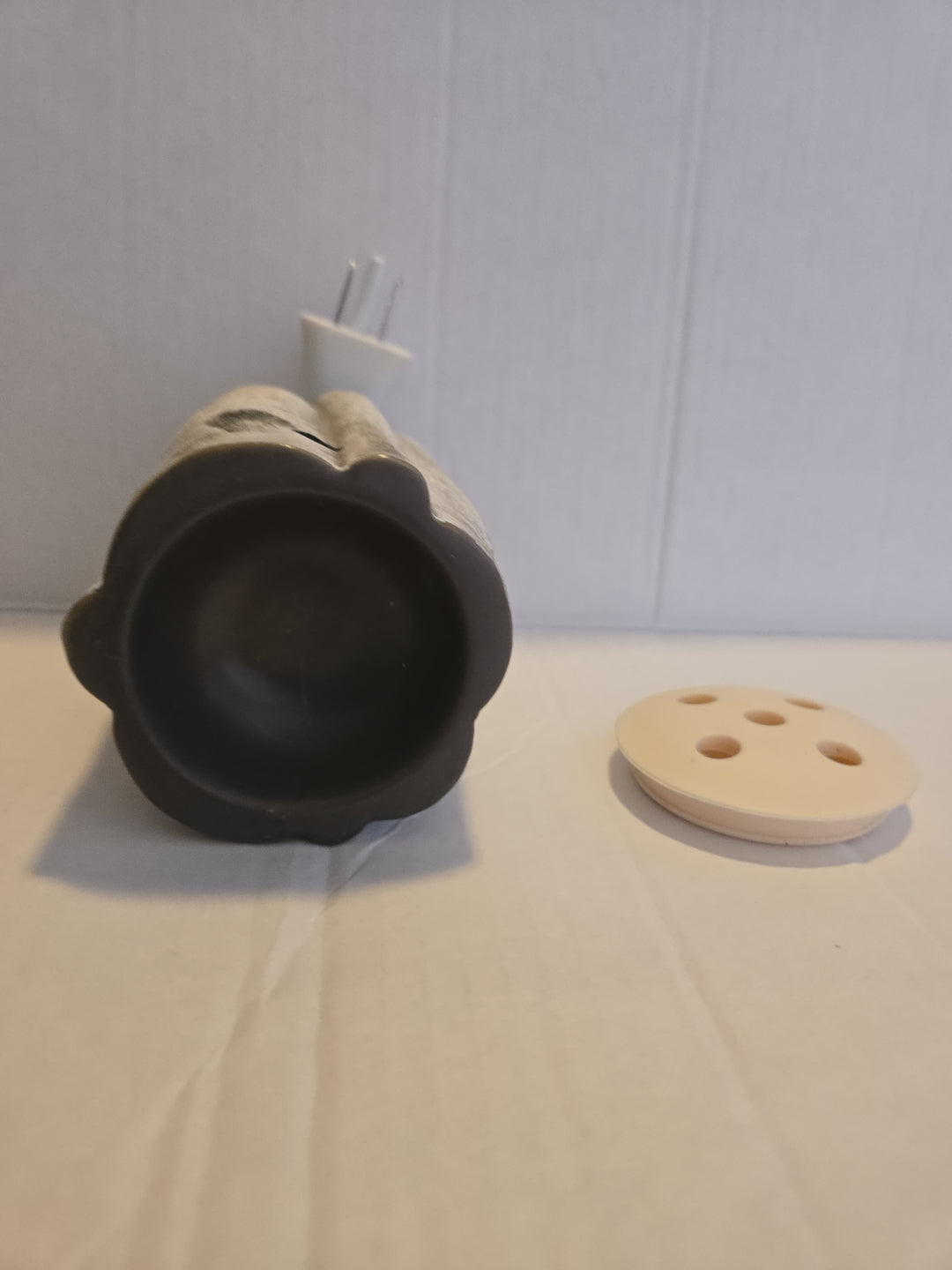 Scentsy Tree Stump Log Wall Plug-In Fragrance Wax Warmer & Light